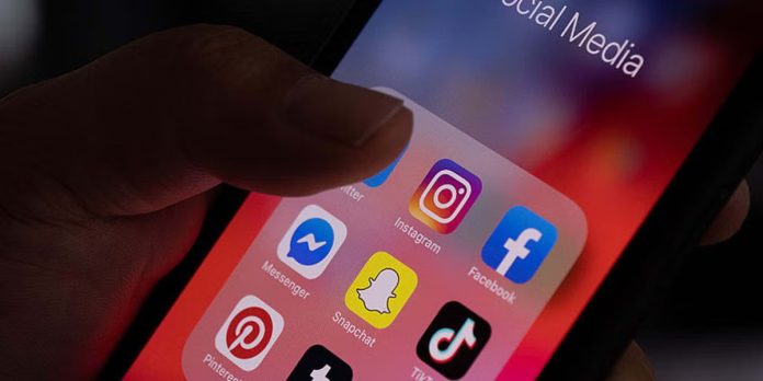 Nigeria ranks among top 5 for daily social media usage time globally